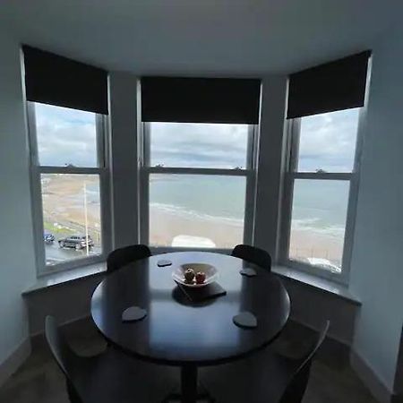 Superb 2 Bedroom Sea View Flat Scarborough Extérieur photo