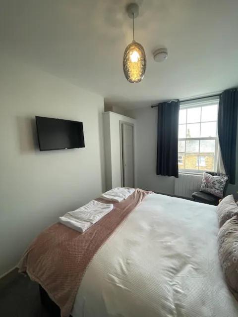 Superb 2 Bedroom Sea View Flat Scarborough Extérieur photo